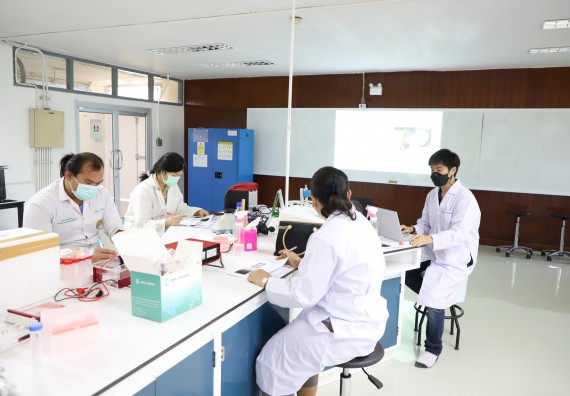 ภาพกิจกรรม  ศูนย์วิทยาศาสตร์และวิทยาศาสตร์ประยุกต์ จัดอบรมเชิงปฏิบัติการสกัด DNA จากตัวอย่างข้าว โดยใช้ชุด DNA extraction kit และการศึกษาวิธีการตรวจโควิด 19 ด้วยวิธี RT-PCR