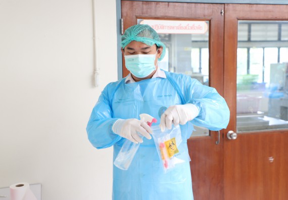 ภาพกิจกรรม  ศูนย์วิทยาศาสตร์และวิทยาศาสตร์ประยุกต์ จัดอบรมเชิงปฏิบัติการสกัด DNA จากตัวอย่างข้าว โดยใช้ชุด DNA extraction kit และการศึกษาวิธีการตรวจโควิด 19 ด้วยวิธี RT-PCR