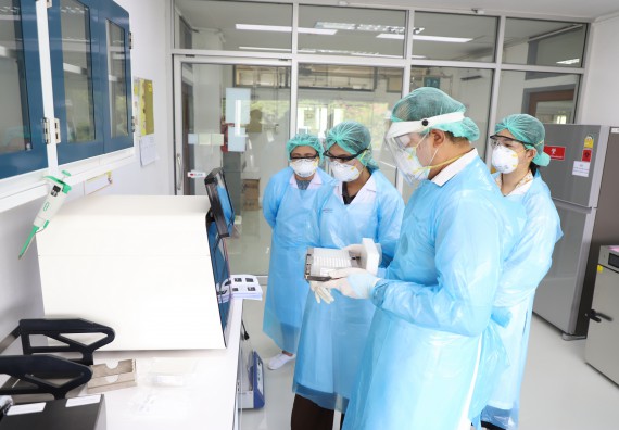 ภาพกิจกรรม  ศูนย์วิทยาศาสตร์และวิทยาศาสตร์ประยุกต์ จัดอบรมเชิงปฏิบัติการสกัด DNA จากตัวอย่างข้าว โดยใช้ชุด DNA extraction kit และการศึกษาวิธีการตรวจโควิด 19 ด้วยวิธี RT-PCR