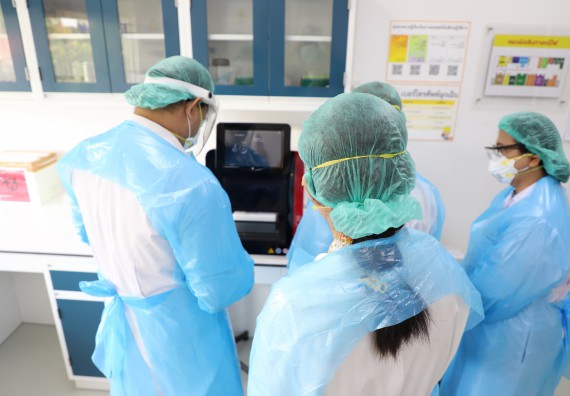 ภาพกิจกรรม  ศูนย์วิทยาศาสตร์และวิทยาศาสตร์ประยุกต์ จัดอบรมเชิงปฏิบัติการสกัด DNA จากตัวอย่างข้าว โดยใช้ชุด DNA extraction kit และการศึกษาวิธีการตรวจโควิด 19 ด้วยวิธี RT-PCR