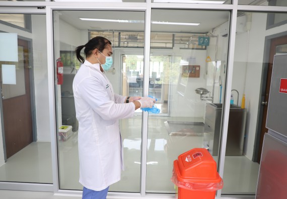 ภาพกิจกรรม  ศูนย์วิทยาศาสตร์และวิทยาศาสตร์ประยุกต์ จัดอบรมเชิงปฏิบัติการสกัด DNA จากตัวอย่างข้าว โดยใช้ชุด DNA extraction kit และการศึกษาวิธีการตรวจโควิด 19 ด้วยวิธี RT-PCR