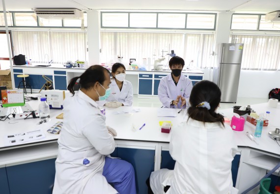 ภาพกิจกรรม  ศูนย์วิทยาศาสตร์และวิทยาศาสตร์ประยุกต์ จัดอบรมเชิงปฏิบัติการสกัด DNA จากตัวอย่างข้าว โดยใช้ชุด DNA extraction kit และการศึกษาวิธีการตรวจโควิด 19 ด้วยวิธี RT-PCR