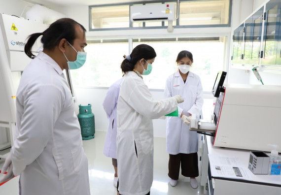 ภาพกิจกรรม  ศูนย์วิทยาศาสตร์และวิทยาศาสตร์ประยุกต์ จัดอบรมเชิงปฏิบัติการสกัด DNA จากตัวอย่างข้าว โดยใช้ชุด DNA extraction kit และการศึกษาวิธีการตรวจโควิด 19 ด้วยวิธี RT-PCR