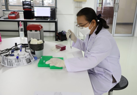 ภาพกิจกรรม  ศูนย์วิทยาศาสตร์และวิทยาศาสตร์ประยุกต์ จัดอบรมเชิงปฏิบัติการสกัด DNA จากตัวอย่างข้าว โดยใช้ชุด DNA extraction kit และการศึกษาวิธีการตรวจโควิด 19 ด้วยวิธี RT-PCR