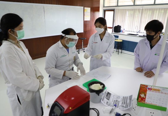 ภาพกิจกรรม  ศูนย์วิทยาศาสตร์และวิทยาศาสตร์ประยุกต์ จัดอบรมเชิงปฏิบัติการสกัด DNA จากตัวอย่างข้าว โดยใช้ชุด DNA extraction kit และการศึกษาวิธีการตรวจโควิด 19 ด้วยวิธี RT-PCR
