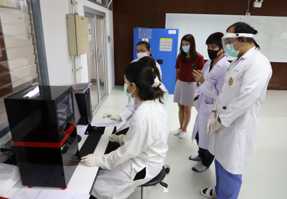 ภาพกิจกรรม  ศูนย์วิทยาศาสตร์และวิทยาศาสตร์ประยุกต์ จัดอบรมเชิงปฏิบัติการสกัด DNA จากตัวอย่างข้าว โดยใช้ชุด DNA extraction kit และการศึกษาวิธีการตรวจโควิด 19 ด้วยวิธี RT-PCR