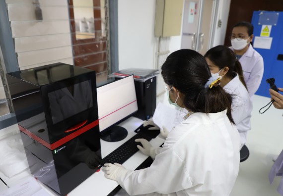 ภาพกิจกรรม  ศูนย์วิทยาศาสตร์และวิทยาศาสตร์ประยุกต์ จัดอบรมเชิงปฏิบัติการสกัด DNA จากตัวอย่างข้าว โดยใช้ชุด DNA extraction kit และการศึกษาวิธีการตรวจโควิด 19 ด้วยวิธี RT-PCR