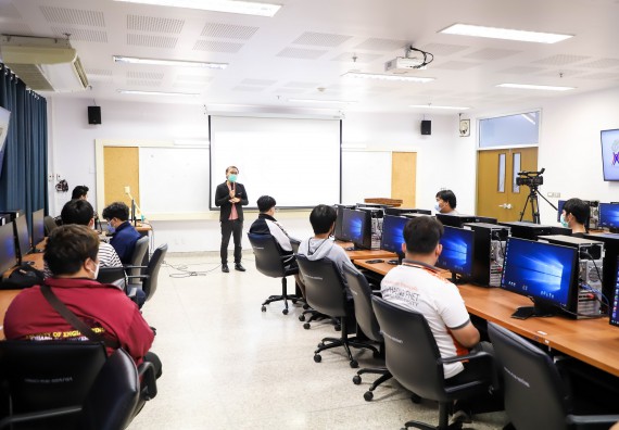 ภาพกิจกรรม  คณะวิทยาศาสตร์และเทคโนโลยี มรภ.กำแพงเพชร จัดอบรมเชิงปฏิบัติการ เรื่อง การเตรียมความพร้อมในการเป็นนักกีฬาอีสปอร์ตอาชีพ [E-sports Player] ระดับมหาวิทยาลัย เพื่อสู่ระดับชาติ