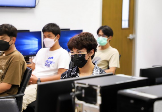 ภาพกิจกรรม  คณะวิทยาศาสตร์และเทคโนโลยี มรภ.กำแพงเพชร จัดอบรมเชิงปฏิบัติการ เรื่อง การเตรียมความพร้อมในการเป็นนักกีฬาอีสปอร์ตอาชีพ [E-sports Player] ระดับมหาวิทยาลัย เพื่อสู่ระดับชาติ