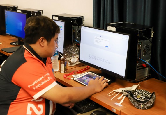 ภาพกิจกรรม  คณะวิทยาศาสตร์และเทคโนโลยี มรภ.กำแพงเพชร จัดอบรมเชิงปฏิบัติการ เรื่อง การเตรียมความพร้อมในการเป็นนักกีฬาอีสปอร์ตอาชีพ [E-sports Player] ระดับมหาวิทยาลัย เพื่อสู่ระดับชาติ