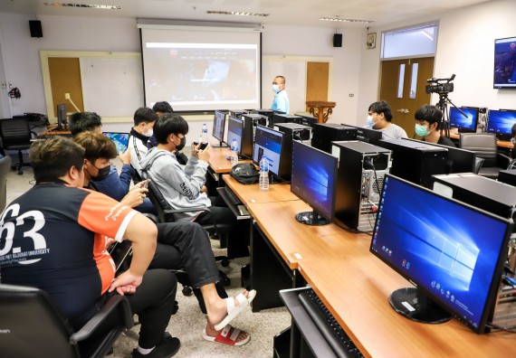 ภาพกิจกรรม  คณะวิทยาศาสตร์และเทคโนโลยี มรภ.กำแพงเพชร จัดอบรมเชิงปฏิบัติการ เรื่อง การเตรียมความพร้อมในการเป็นนักกีฬาอีสปอร์ตอาชีพ [E-sports Player] ระดับมหาวิทยาลัย เพื่อสู่ระดับชาติ