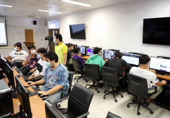 ภาพกิจกรรม  คณะวิทยาศาสตร์และเทคโนโลยี มรภ.กำแพงเพชร จัดอบรมเชิงปฏิบัติการ เรื่อง การเตรียมความพร้อมในการเป็นนักกีฬาอีสปอร์ตอาชีพ [E-sports Player] ระดับมหาวิทยาลัย เพื่อสู่ระดับชาติ