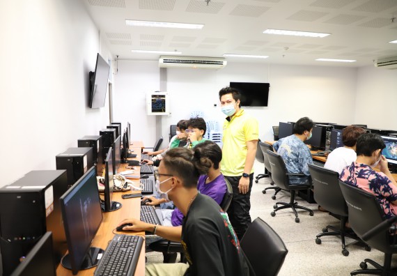 ภาพกิจกรรม  คณะวิทยาศาสตร์และเทคโนโลยี มรภ.กำแพงเพชร จัดอบรมเชิงปฏิบัติการ เรื่อง การเตรียมความพร้อมในการเป็นนักกีฬาอีสปอร์ตอาชีพ [E-sports Player] ระดับมหาวิทยาลัย เพื่อสู่ระดับชาติ