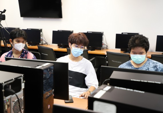 ภาพกิจกรรม  คณะวิทยาศาสตร์และเทคโนโลยี มรภ.กำแพงเพชร จัดอบรมเชิงปฏิบัติการ เรื่อง การเตรียมความพร้อมในการเป็นนักกีฬาอีสปอร์ตอาชีพ [E-sports Player] ระดับมหาวิทยาลัย เพื่อสู่ระดับชาติ