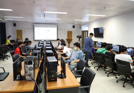 ภาพกิจกรรม  คณะวิทยาศาสตร์และเทคโนโลยี มรภ.กำแพงเพชร จัดอบรมเชิงปฏิบัติการ เรื่อง การเตรียมความพร้อมในการเป็นนักกีฬาอีสปอร์ตอาชีพ [E-sports Player] ระดับมหาวิทยาลัย เพื่อสู่ระดับชาติ