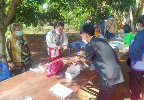 ภาพกิจกรรม  โปรแกรมวิชาเคมี จัดกิจกรรมในโครงการ การพัฒนานวัตกรรม การตรวจสอบคุณภาพ และการศึกษาความเหมาะสมเพื่อแก้ปัญหาชุมชน