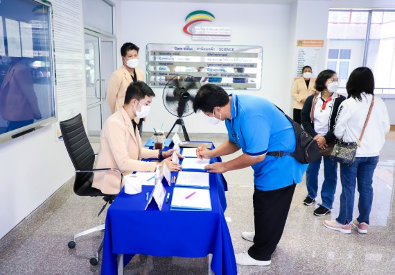 ภาพกิจกรรม  คณะวิทยาศาสตร์และเทคโนโลยี จัดอบรมเชิงปฏิบัติการ เรื่อง การถ่ายทอดเทคโนโลยีประชาสัมพันธ์เพื่อการตลาดและส่งเสริมการขาย