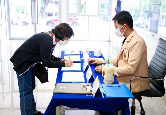 ภาพกิจกรรม  คณะวิทยาศาสตร์และเทคโนโลยี จัดอบรมเชิงปฏิบัติการ เรื่อง การถ่ายทอดเทคโนโลยีประชาสัมพันธ์เพื่อการตลาดและส่งเสริมการขาย