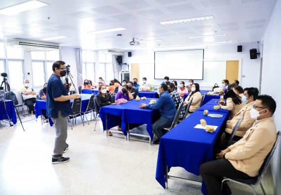 ภาพกิจกรรม  คณะวิทยาศาสตร์และเทคโนโลยี จัดอบรมเชิงปฏิบัติการ เรื่อง การถ่ายทอดเทคโนโลยีประชาสัมพันธ์เพื่อการตลาดและส่งเสริมการขาย