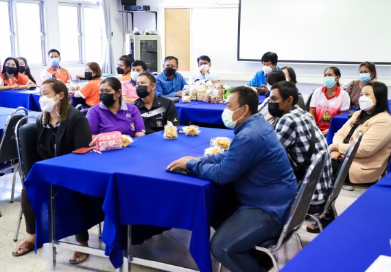 ภาพกิจกรรม  คณะวิทยาศาสตร์และเทคโนโลยี จัดอบรมเชิงปฏิบัติการ เรื่อง การถ่ายทอดเทคโนโลยีประชาสัมพันธ์เพื่อการตลาดและส่งเสริมการขาย