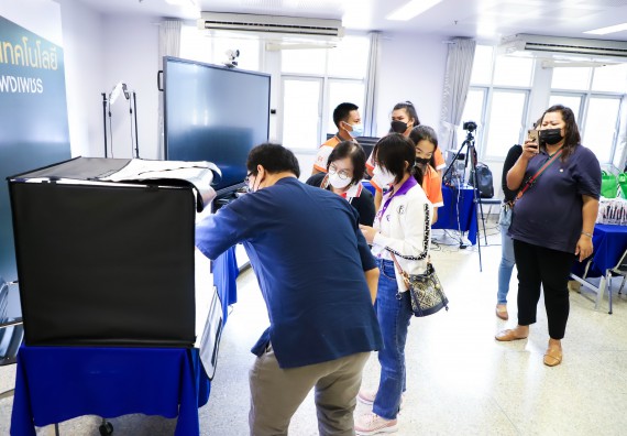 ภาพกิจกรรม  คณะวิทยาศาสตร์และเทคโนโลยี จัดอบรมเชิงปฏิบัติการ เรื่อง การถ่ายทอดเทคโนโลยีประชาสัมพันธ์เพื่อการตลาดและส่งเสริมการขาย