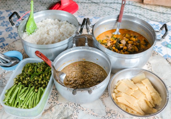 ภาพกิจกรรมคณะวิทยาศาสตร์และเทคโนโลยี จัดอบรมเชิงปฏิบัติการ เรื่อง การปั่นด้ายจากใยกล้วยผสมฝ้าย