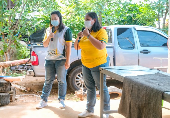 ภาพกิจกรรมคณะวิทยาศาสตร์และเทคโนโลยี จัดอบรมเชิงปฏิบัติการ เรื่อง การปั่นด้ายจากใยกล้วยผสมฝ้าย