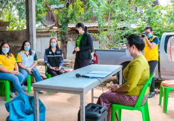 ภาพกิจกรรมคณะวิทยาศาสตร์และเทคโนโลยี จัดอบรมเชิงปฏิบัติการ เรื่อง การปั่นด้ายจากใยกล้วยผสมฝ้าย