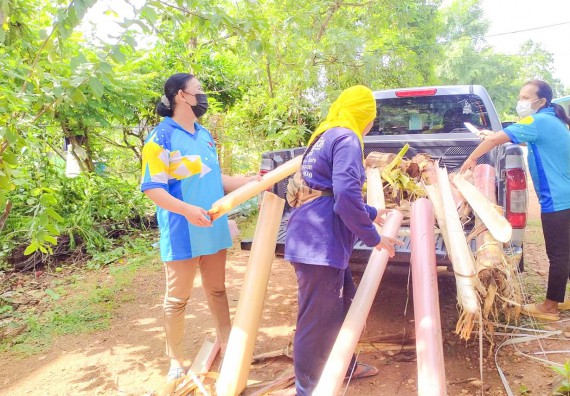 ภาพกิจกรรมคณะวิทยาศาสตร์และเทคโนโลยี จัดอบรมเชิงปฏิบัติการ เรื่อง การปั่นด้ายจากใยกล้วยผสมฝ้าย