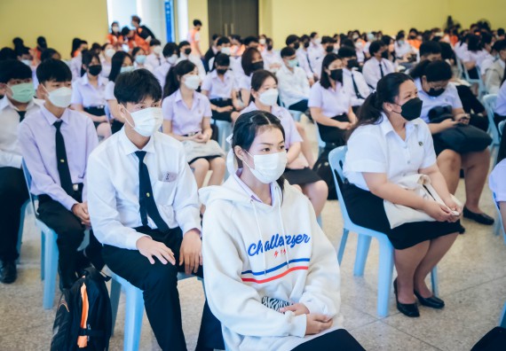 ภาพกิจกรรม  คณะวิทยาศาสตร์และเทคโนโลยี จัดกิจกรรมรักแรกผูกจิตนักศึกษาวิทยาศาสตร์และเทคโนโลยี ปฐมนิเทศนักศึกษาใหม่ คณะวิทยาศาสตร์และเทคโนโลยี ประจำปี 2565