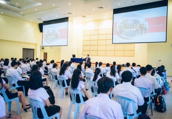 ภาพกิจกรรม  คณะวิทยาศาสตร์และเทคโนโลยี จัดกิจกรรมรักแรกผูกจิตนักศึกษาวิทยาศาสตร์และเทคโนโลยี ปฐมนิเทศนักศึกษาใหม่ คณะวิทยาศาสตร์และเทคโนโลยี ประจำปี 2565