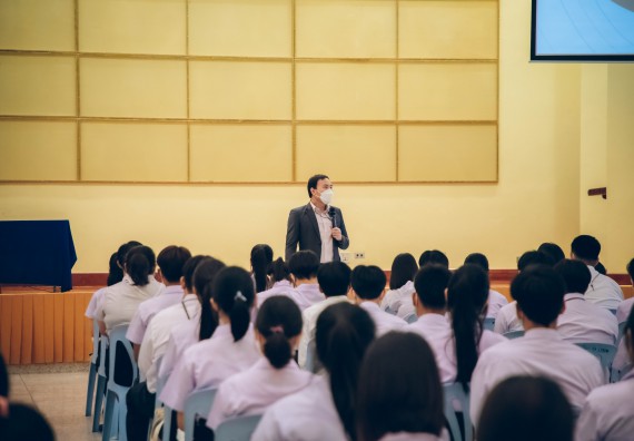 ภาพกิจกรรม  คณะวิทยาศาสตร์และเทคโนโลยี จัดกิจกรรมรักแรกผูกจิตนักศึกษาวิทยาศาสตร์และเทคโนโลยี ปฐมนิเทศนักศึกษาใหม่ คณะวิทยาศาสตร์และเทคโนโลยี ประจำปี 2565