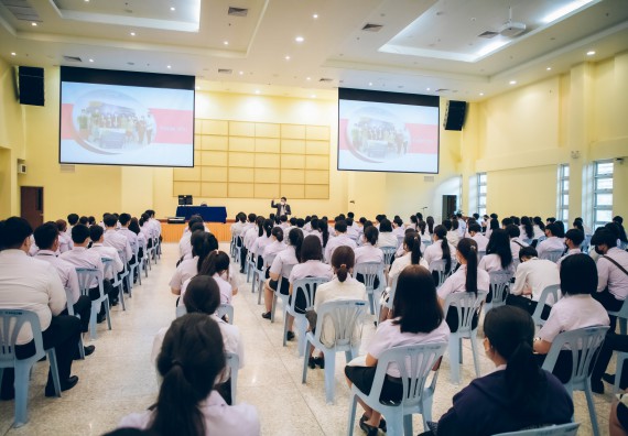 ภาพกิจกรรม  คณะวิทยาศาสตร์และเทคโนโลยี จัดกิจกรรมรักแรกผูกจิตนักศึกษาวิทยาศาสตร์และเทคโนโลยี ปฐมนิเทศนักศึกษาใหม่ คณะวิทยาศาสตร์และเทคโนโลยี ประจำปี 2565