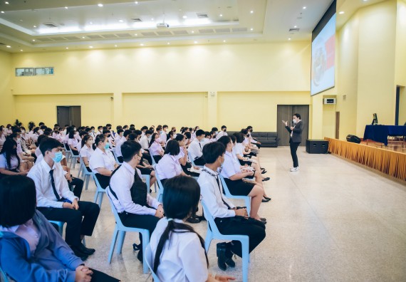 ภาพกิจกรรม  คณะวิทยาศาสตร์และเทคโนโลยี จัดกิจกรรมรักแรกผูกจิตนักศึกษาวิทยาศาสตร์และเทคโนโลยี ปฐมนิเทศนักศึกษาใหม่ คณะวิทยาศาสตร์และเทคโนโลยี ประจำปี 2565