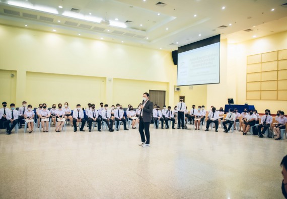 ภาพกิจกรรม  คณะวิทยาศาสตร์และเทคโนโลยี จัดกิจกรรมรักแรกผูกจิตนักศึกษาวิทยาศาสตร์และเทคโนโลยี ปฐมนิเทศนักศึกษาใหม่ คณะวิทยาศาสตร์และเทคโนโลยี ประจำปี 2565