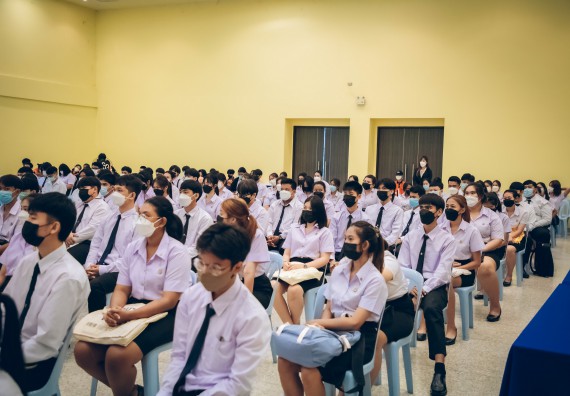 ภาพกิจกรรม  คณะวิทยาศาสตร์และเทคโนโลยี จัดกิจกรรมรักแรกผูกจิตนักศึกษาวิทยาศาสตร์และเทคโนโลยี ปฐมนิเทศนักศึกษาใหม่ คณะวิทยาศาสตร์และเทคโนโลยี ประจำปี 2565