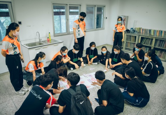 ภาพกิจกรรม  คณะวิทยาศาสตร์และเทคโนโลยี จัดกิจกรรมรักแรกผูกจิตนักศึกษาวิทยาศาสตร์และเทคโนโลยี ปฐมนิเทศนักศึกษาใหม่ คณะวิทยาศาสตร์และเทคโนโลยี ประจำปี 2565