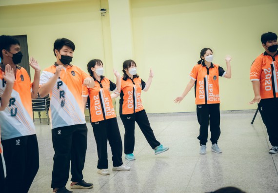 ภาพกิจกรรม  คณะวิทยาศาสตร์และเทคโนโลยี จัดกิจกรรมรักแรกผูกจิตนักศึกษาวิทยาศาสตร์และเทคโนโลยี ปฐมนิเทศนักศึกษาใหม่ คณะวิทยาศาสตร์และเทคโนโลยี ประจำปี 2565