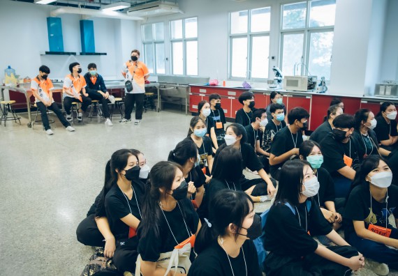 ภาพกิจกรรม  คณะวิทยาศาสตร์และเทคโนโลยี จัดกิจกรรมรักแรกผูกจิตนักศึกษาวิทยาศาสตร์และเทคโนโลยี ปฐมนิเทศนักศึกษาใหม่ คณะวิทยาศาสตร์และเทคโนโลยี ประจำปี 2565