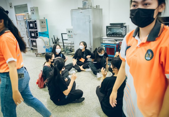 ภาพกิจกรรม  คณะวิทยาศาสตร์และเทคโนโลยี จัดกิจกรรมรักแรกผูกจิตนักศึกษาวิทยาศาสตร์และเทคโนโลยี ปฐมนิเทศนักศึกษาใหม่ คณะวิทยาศาสตร์และเทคโนโลยี ประจำปี 2565