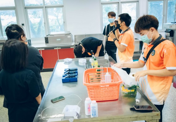 ภาพกิจกรรม  คณะวิทยาศาสตร์และเทคโนโลยี จัดกิจกรรมรักแรกผูกจิตนักศึกษาวิทยาศาสตร์และเทคโนโลยี ปฐมนิเทศนักศึกษาใหม่ คณะวิทยาศาสตร์และเทคโนโลยี ประจำปี 2565