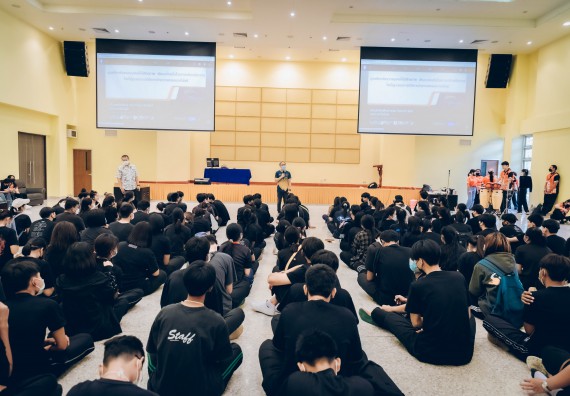 ภาพกิจกรรม  คณะวิทยาศาสตร์และเทคโนโลยี จัดกิจกรรมรักแรกผูกจิตนักศึกษาวิทยาศาสตร์และเทคโนโลยี ปฐมนิเทศนักศึกษาใหม่ คณะวิทยาศาสตร์และเทคโนโลยี ประจำปี 2565