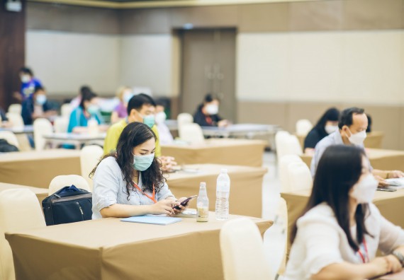 ภาพกิจกรรม  คณาจารย์และบุคลากร คณะวิทยาศาสตร์และเทคโนโลยี เข้าร่วมอบรมโครงการอบรมเชิงปฏิบัติการพัฒนาทักษะวิศวกรสังคมสำหรับอาจารย์ KPRU