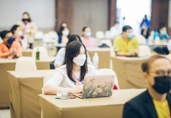 ภาพกิจกรรม  คณาจารย์และบุคลากร คณะวิทยาศาสตร์และเทคโนโลยี เข้าร่วมอบรมโครงการอบรมเชิงปฏิบัติการพัฒนาทักษะวิศวกรสังคมสำหรับอาจารย์ KPRU