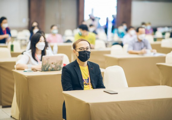 ภาพกิจกรรม  คณาจารย์และบุคลากร คณะวิทยาศาสตร์และเทคโนโลยี เข้าร่วมอบรมโครงการอบรมเชิงปฏิบัติการพัฒนาทักษะวิศวกรสังคมสำหรับอาจารย์ KPRU