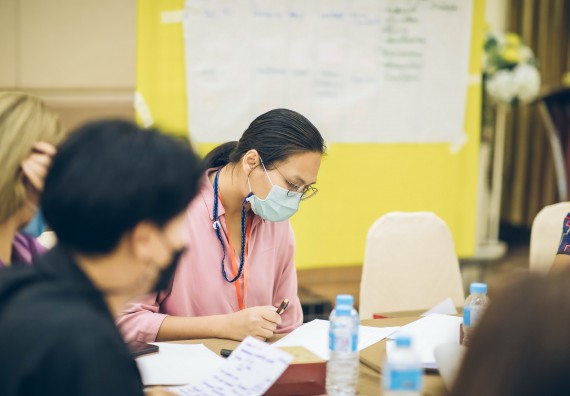 ภาพกิจกรรม  คณาจารย์และบุคลากร คณะวิทยาศาสตร์และเทคโนโลยี เข้าร่วมอบรมโครงการอบรมเชิงปฏิบัติการพัฒนาทักษะวิศวกรสังคมสำหรับอาจารย์ KPRU