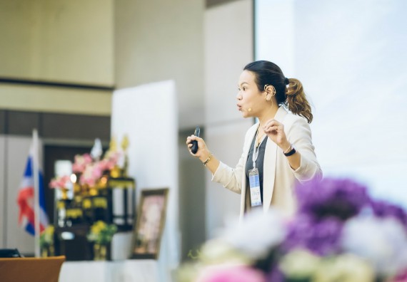 ภาพกิจกรรม  คณาจารย์และบุคลากร คณะวิทยาศาสตร์และเทคโนโลยี เข้าร่วมอบรมโครงการอบรมเชิงปฏิบัติการพัฒนาทักษะวิศวกรสังคมสำหรับอาจารย์ KPRU