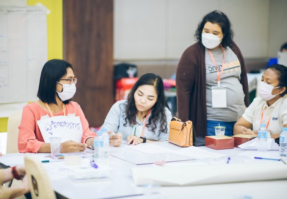 ภาพกิจกรรม  คณาจารย์และบุคลากร คณะวิทยาศาสตร์และเทคโนโลยี เข้าร่วมอบรมโครงการอบรมเชิงปฏิบัติการพัฒนาทักษะวิศวกรสังคมสำหรับอาจารย์ KPRU