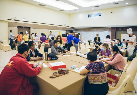 ภาพกิจกรรม  คณาจารย์และบุคลากร คณะวิทยาศาสตร์และเทคโนโลยี เข้าร่วมอบรมโครงการอบรมเชิงปฏิบัติการพัฒนาทักษะวิศวกรสังคมสำหรับอาจารย์ KPRU
