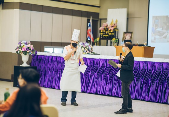 ภาพกิจกรรม  คณาจารย์และบุคลากร คณะวิทยาศาสตร์และเทคโนโลยี เข้าร่วมอบรมโครงการอบรมเชิงปฏิบัติการพัฒนาทักษะวิศวกรสังคมสำหรับอาจารย์ KPRU